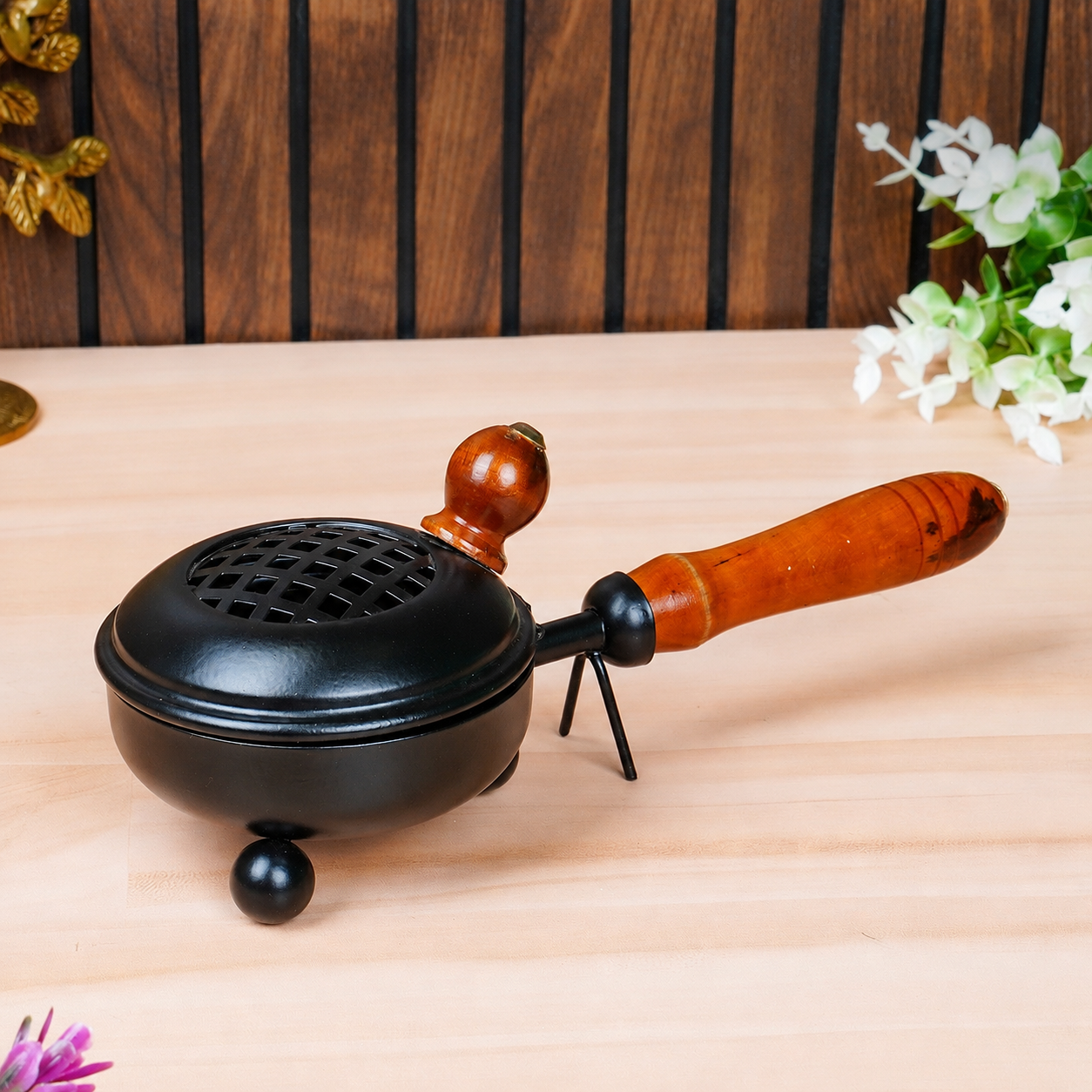 Black Wooden Handle Resin Burner (Small) by Pujashree | Sanatana Journey