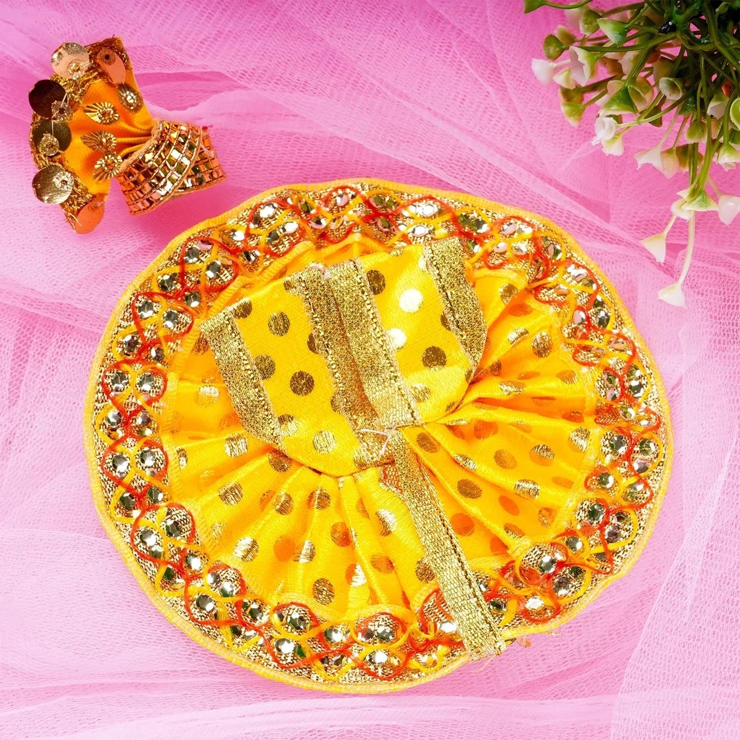 Kanha Ji Ki Poshak with Mukut (Size 2)