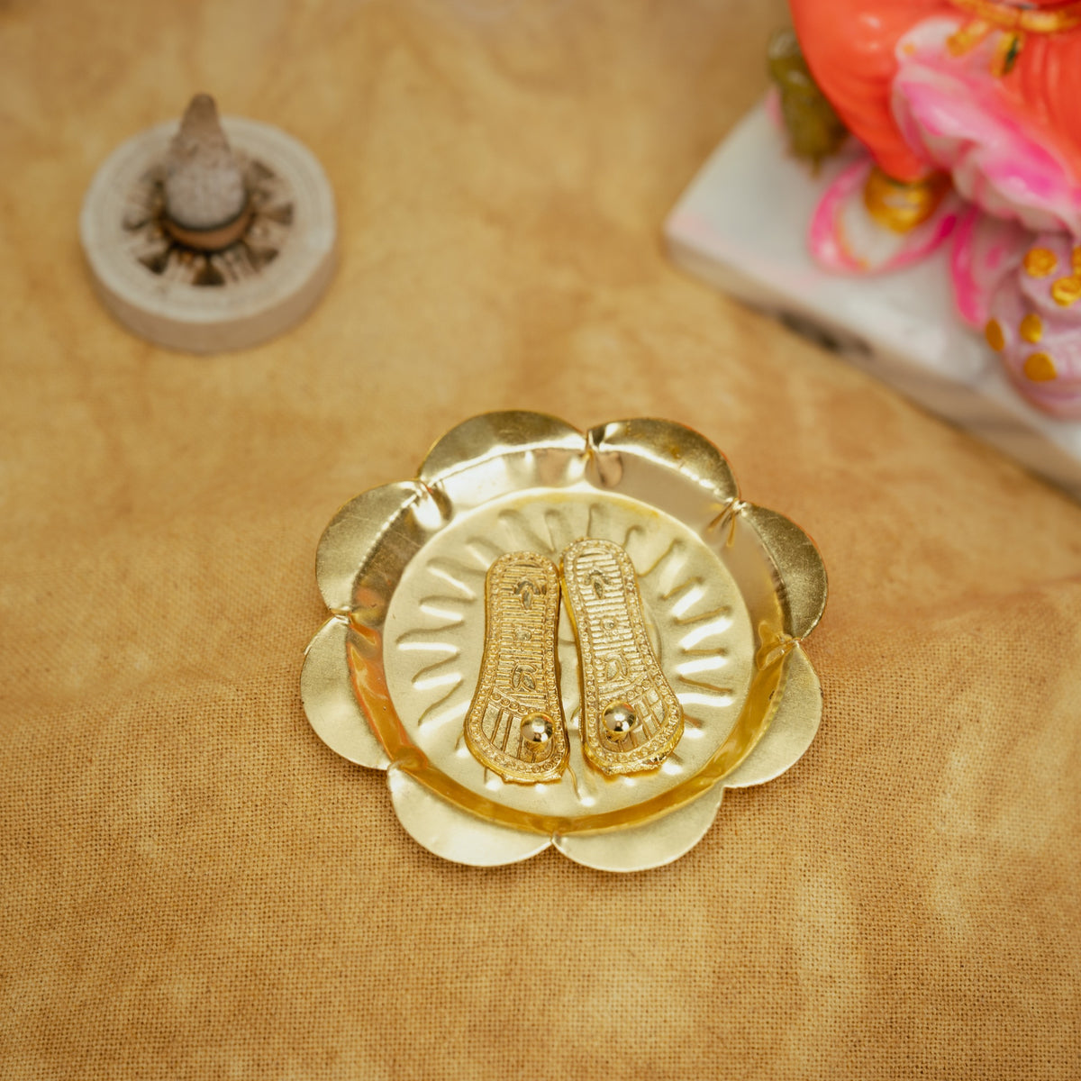 Shree Maa Lakshmi Charan Paduka with brass plate