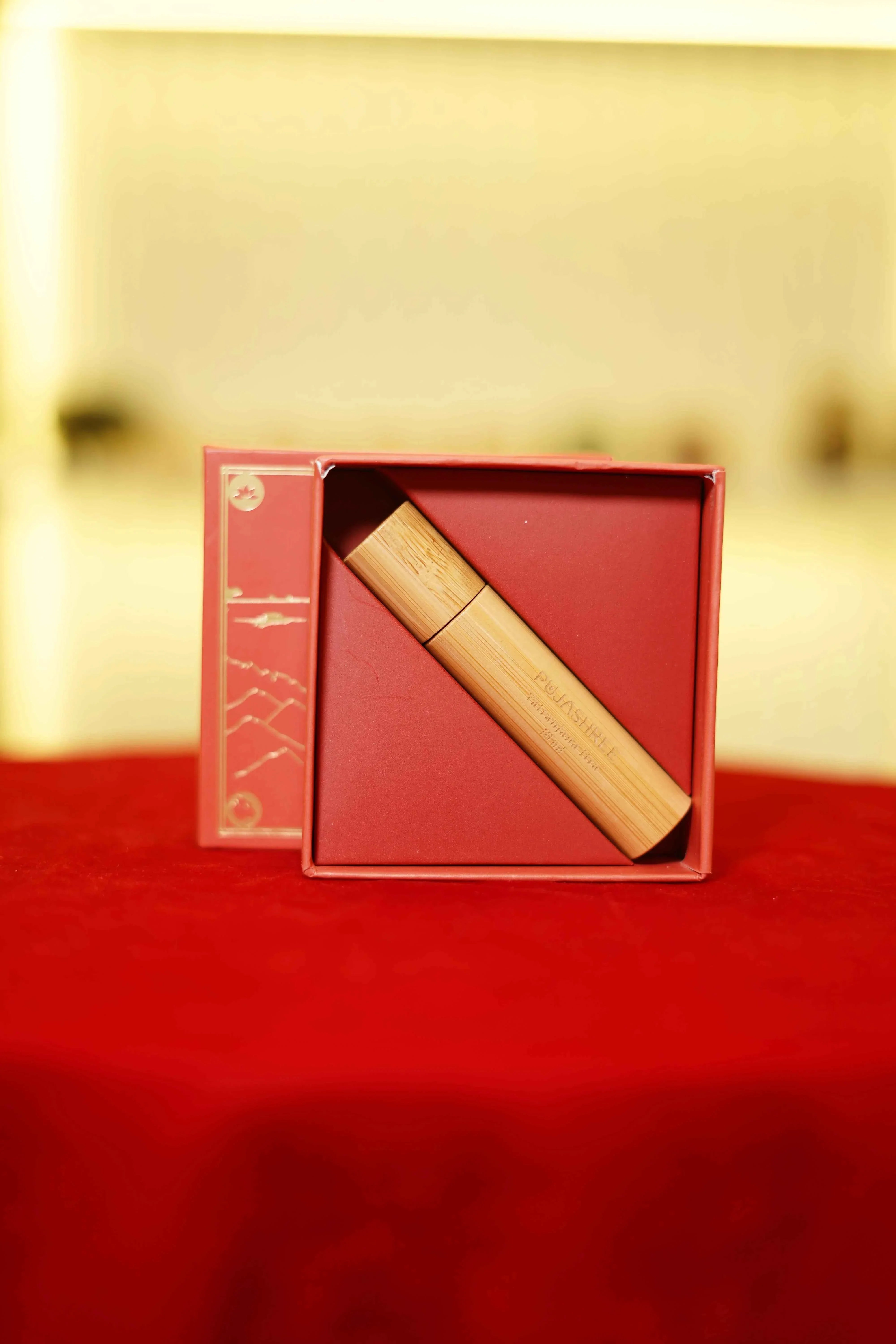 Itra Vatranjana 10 ml by Pujashree | Sanatana Journey